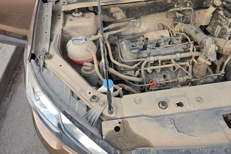 Used JETOUR X70 2018 1.5T Manual Jingxing Edition Engine Bay Right