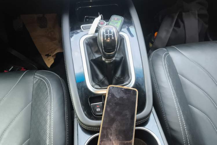 Used JETOUR X70 2018 1.5T Manual Enjoyment Edition Gear Lever