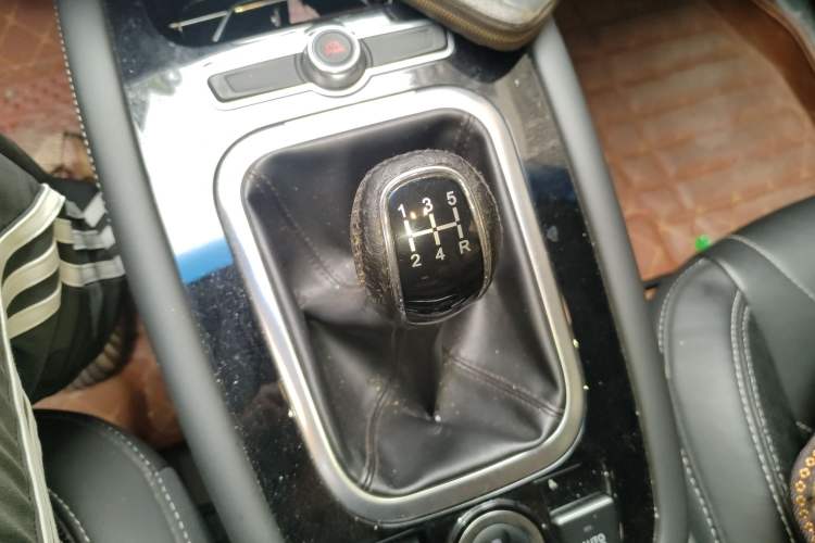 Used JETOUR X70 2018 1.5T Manual Enjoyment Edition Gear Lever