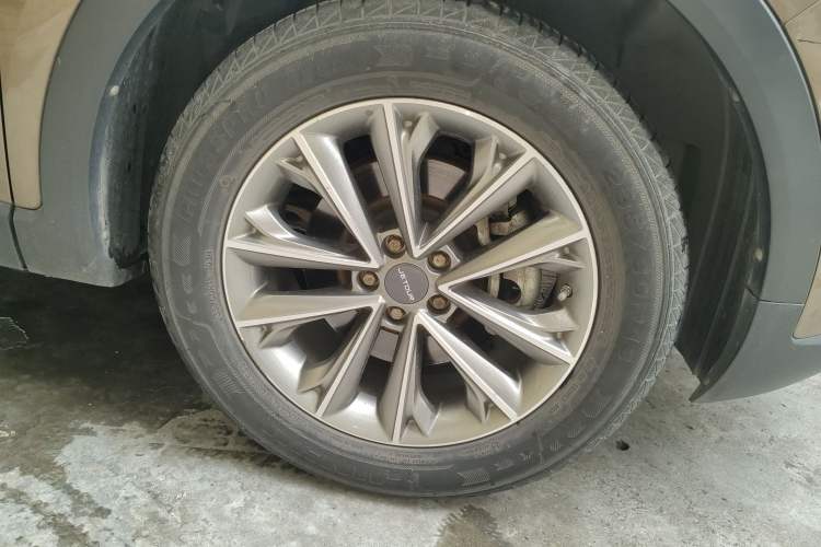 Used JETOUR X70 2018 1.5T Manual Enjoyment Edition Right Front Wheel Hub