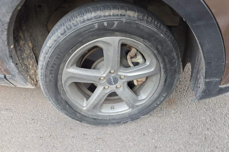 Used JETOUR X70 2018 1.5T Manual Jingxing Edition Right Front Wheel Hub