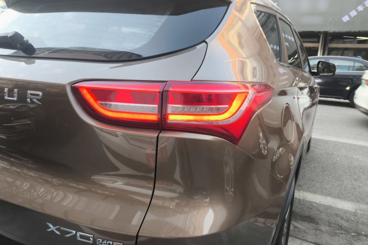 Used JETOUR X70 2018 1.5T Manual Enjoyment Edition Right Rear Taillight