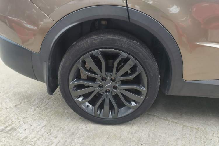 Used JETOUR X70 2018 1.5T Automatic Smart Drive Edition Right Rear Wheel Hub