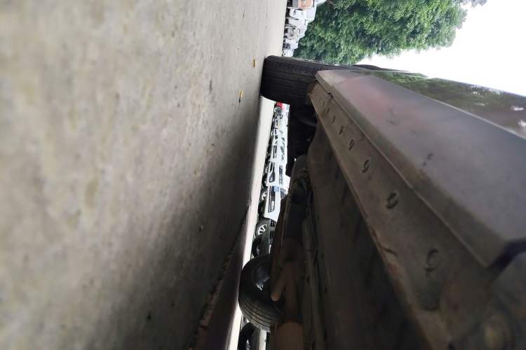 Used JETOUR X70 2018 1.5T Automatic Smart Drive Edition Right Side Sill