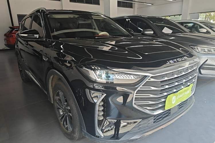 Used JETOUR X70 2019 1.5T DCT Jingxing Edition Front Right 45 Deg