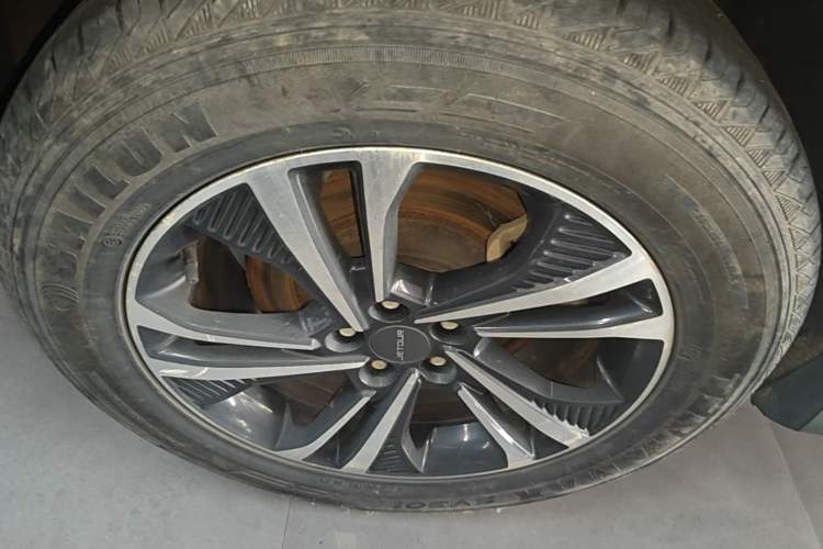 Used JETOUR X70 2019 1.5T DCT Jingxing Edition Right Rear Wheel Hub