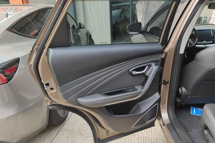 Used JETOUR X70 2019 1.5T DCT Joyride Edition Left Rear Door Interior
