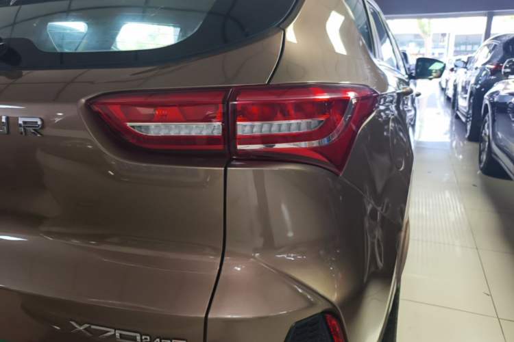Used JETOUR X70 2019 1.5T DCT Jingxing Edition Right Rear Taillight