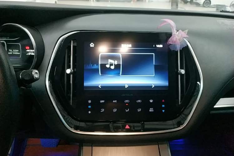 Used JETOUR X70 2019 1.5T DCT Jingxing Edition Audio And AC Panel