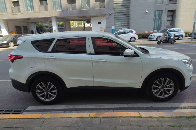 Used JETOUR X70 2019 1.5T DCT Jingxing Edition Exterior 2