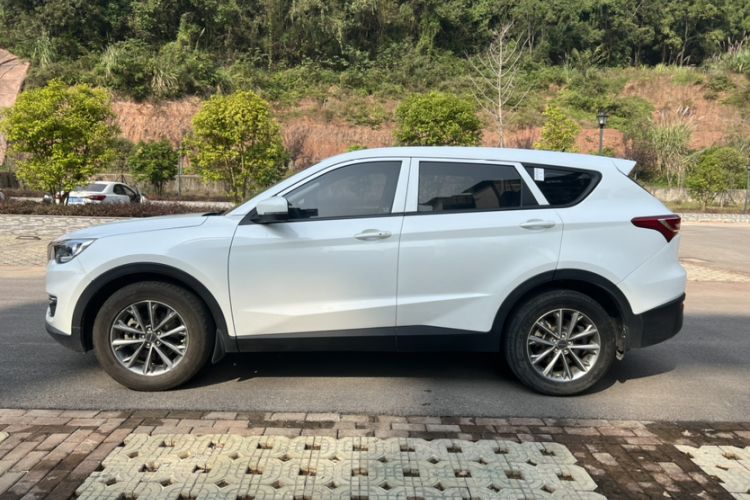 Used JETOUR X70 2019 1.5T DCT Jingxing Edition Exterior 3