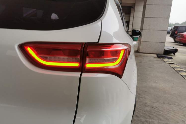 Used JETOUR X70 2019 1.5T DCT Joyride Edition Exterior 6