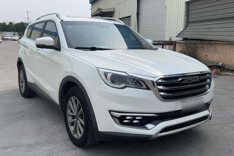 Used JETOUR X70 2019 1.5T DCT Joyride Edition Front Right 45 Deg