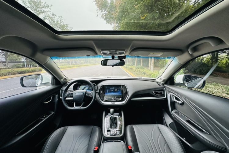 Used JETOUR X70 2019 1.5T DCT Joyride Edition Interior 5