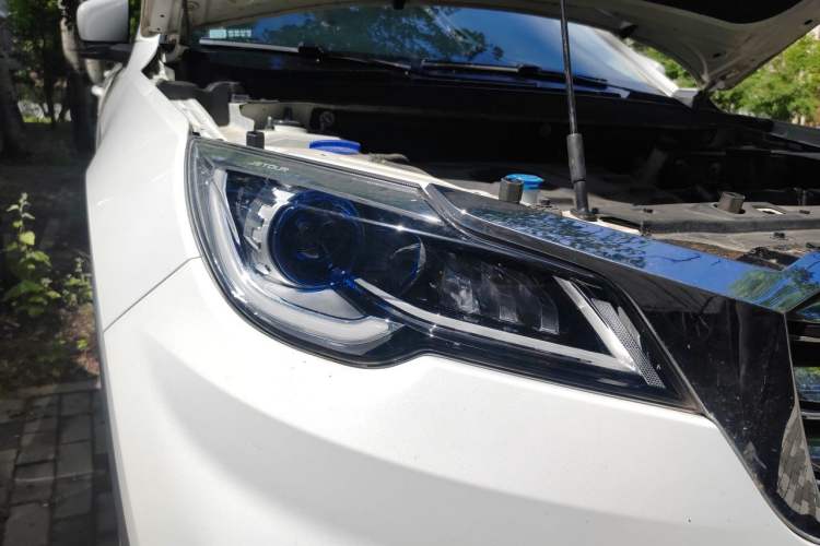Used JETOUR X70  Right Front Headlight