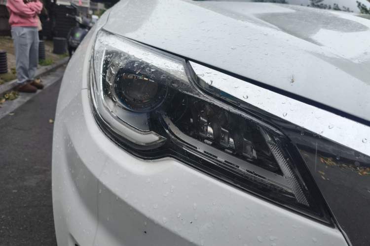 Used JETOUR X70 2019 1.5T DCT Joyride Edition Right Front Headlight