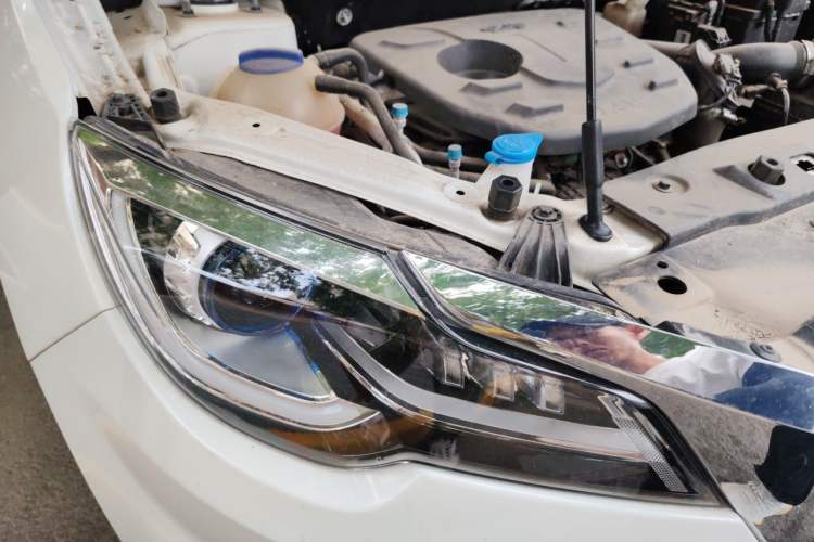 Used JETOUR X70  Right Front Headlight