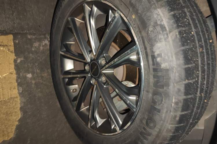 Used JETOUR X70 2019 1.5T DCT Joyride Edition Right Front Wheel Hub