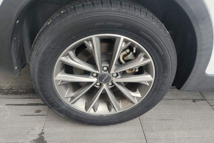 Used JETOUR X70 2019 1.5T DCT Joyride Edition Right Rear Wheel Hub