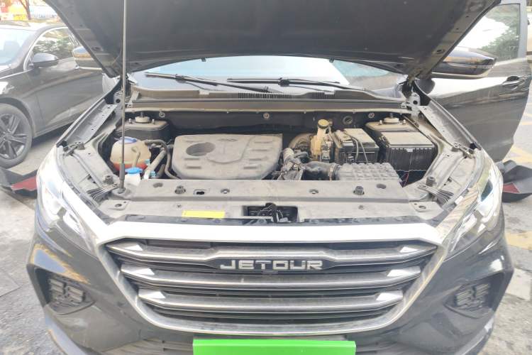 Used JETOUR X70 2020 1.5T Manual Comfort Edition 5 Seats Engine Bay