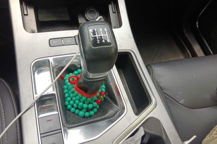 Used JETOUR X70 2020 1.5T Manual Enjoyment Edition 7-Seater Gear Lever