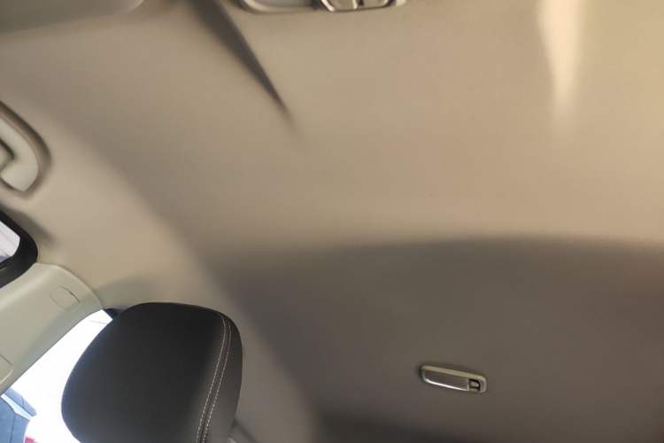 Used JETOUR X70 2020 1.5T Manual Comfort Edition 6 Seats Headliner