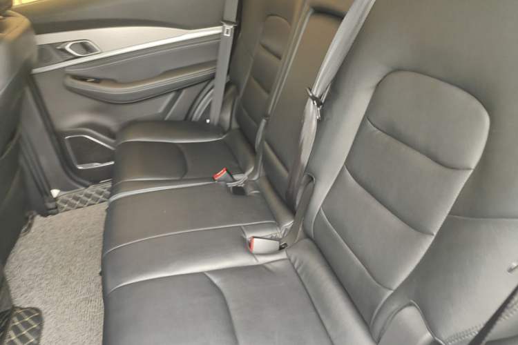 Used JETOUR X70 2020 1.5T Manual Comfort Edition 5 Seats Interior 4