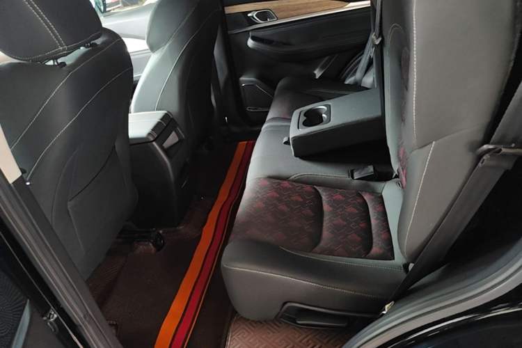 Used JETOUR X70 2020 1.5T Manual Comfort Edition 5 Seats Left Rear Seat