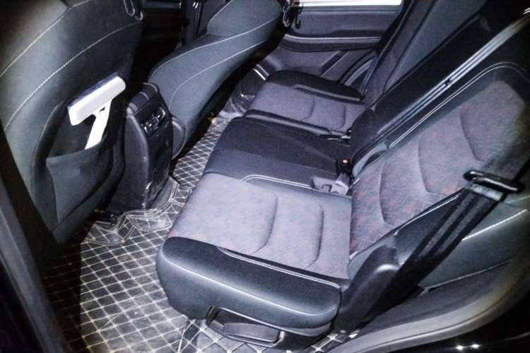 Used JETOUR X70 2020 1.5T DCT Comfort Edition 7-Seater Left Rear Seat
