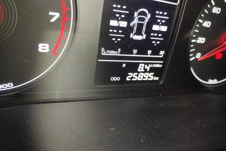 Used JETOUR X70 2020 Revised Version 1.5T Manual Comfort Edition 5 Seats Odometer Close Up