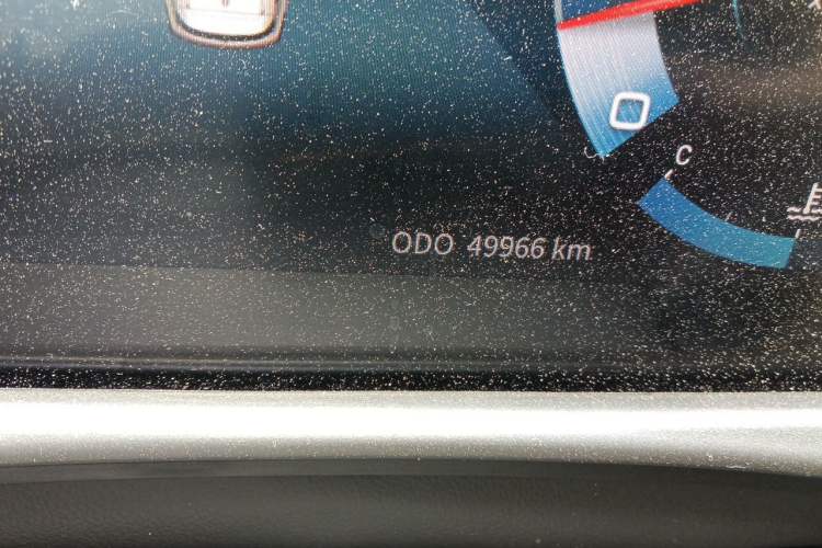 Used JETOUR X70 2020 1.5T Manual Enjoyment Edition 7-Seater Odometer Close Up