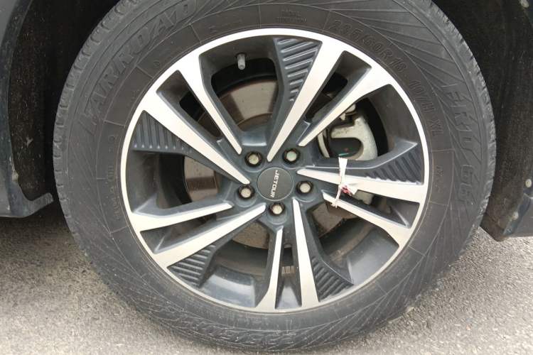 Used JETOUR X70 2020 1.5T Manual Enjoyment Edition 7-Seater Right Front Wheel Hub