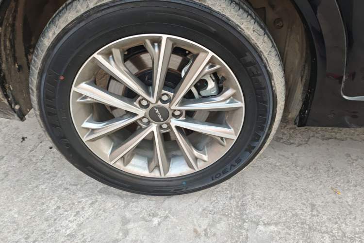 Used JETOUR X70 2020 1.5T Manual Comfort Edition 5 Seats Right Rear Wheel Hub