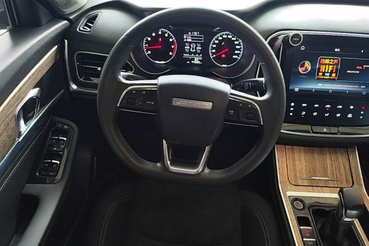 Used JETOUR X70 2020 1.5T Manual Comfort Edition 5 Seats Steering Wheel