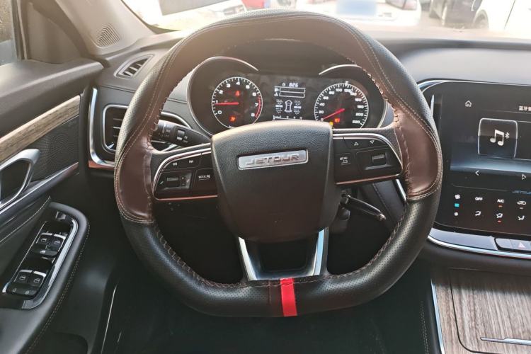 Used JETOUR X70 2020 1.5T Manual Comfort Edition 5 Seats Steering Wheel