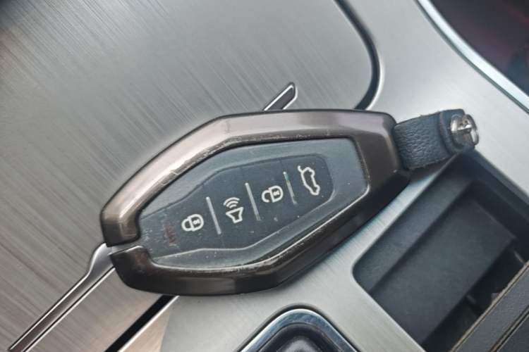 Used JETOUR X70 2020 1.5T DCT Comfort Edition 7-Seater Vehicle Key
