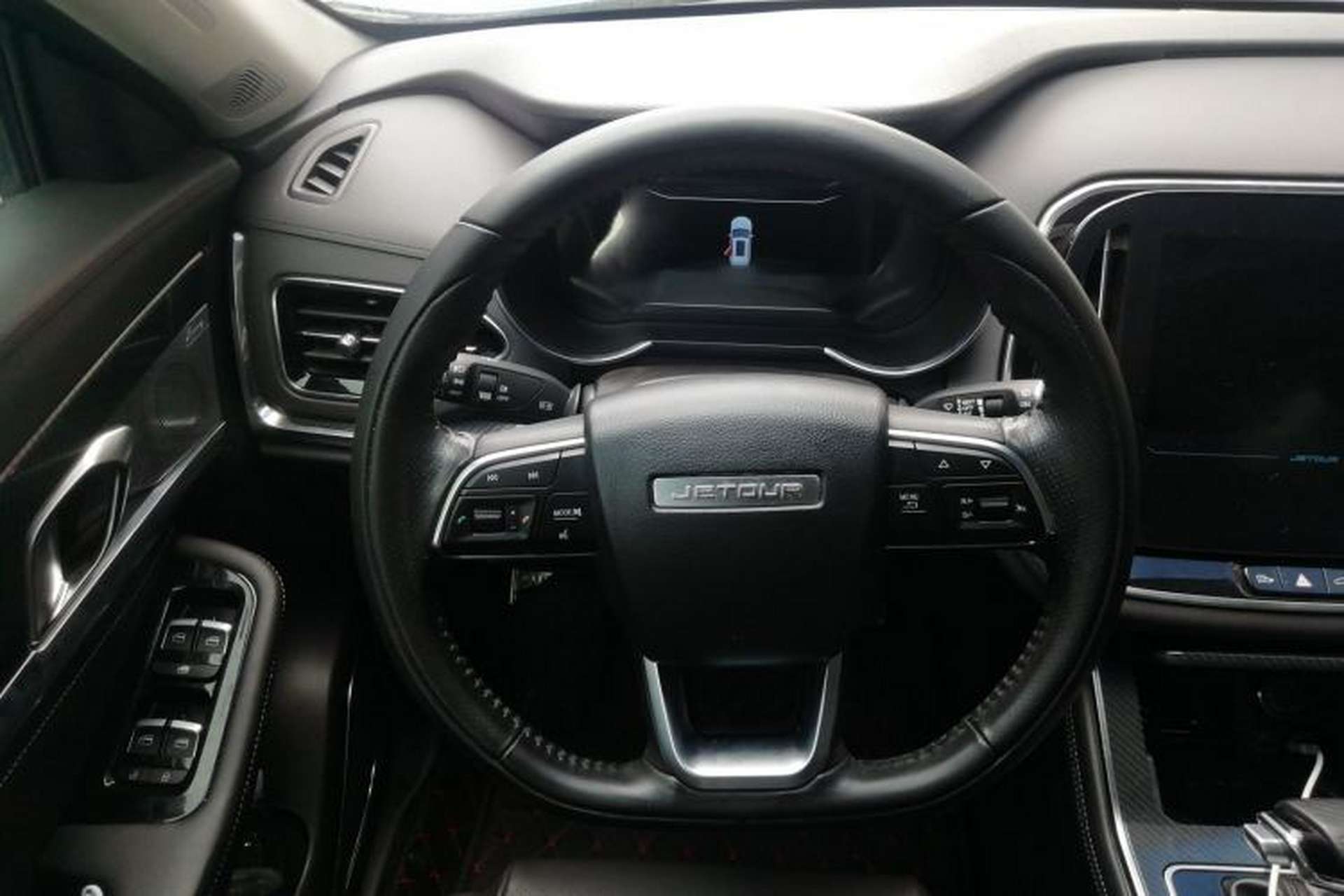Used JETOUR X70 2020 1.5T DCT Smart Drive Version 5 Seats Steering Wheel