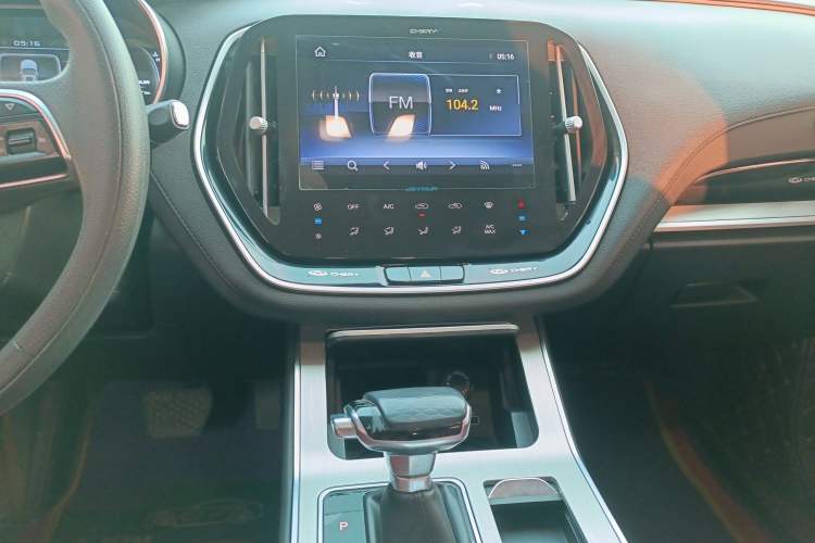 Used JETOUR X70 2020 1.5T DCT Comfort Edition 7-Seater Audio And AC Panel