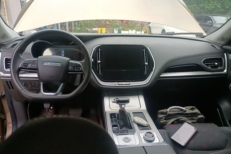 Used JETOUR X70 2020 1.5T DCT Comfort Edition 5-seater Center Console
