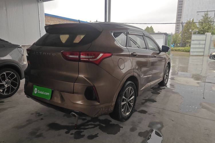Used JETOUR X70 2020 1.5T Manual Comfort Edition 7-Seater Exterior 4