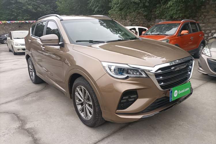 Used JETOUR X70 2020 1.5T DCT Comfort Edition 5-seater Front Right 45 Deg