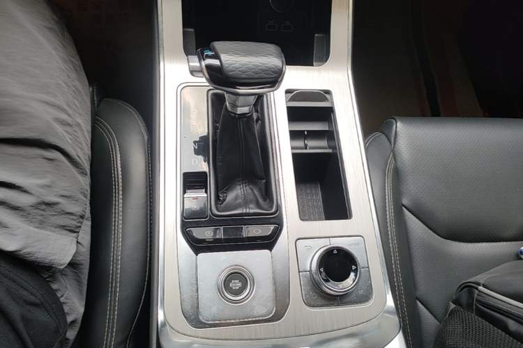 Used JETOUR X70 2020 1.5T DCT YueXing Edition 7-Seater Gear Lever