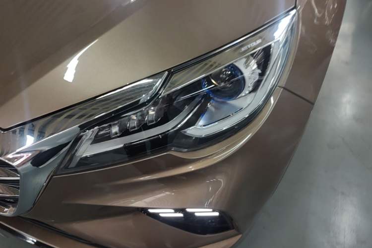 Used JETOUR X70 2020 1.5T DCT YueXing Edition 7-Seater Left Front Headlight