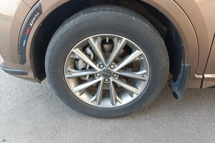 Used JETOUR X70 2020 1.5T DCT Comfort Edition 7-Seater Left Front Wheel Hub