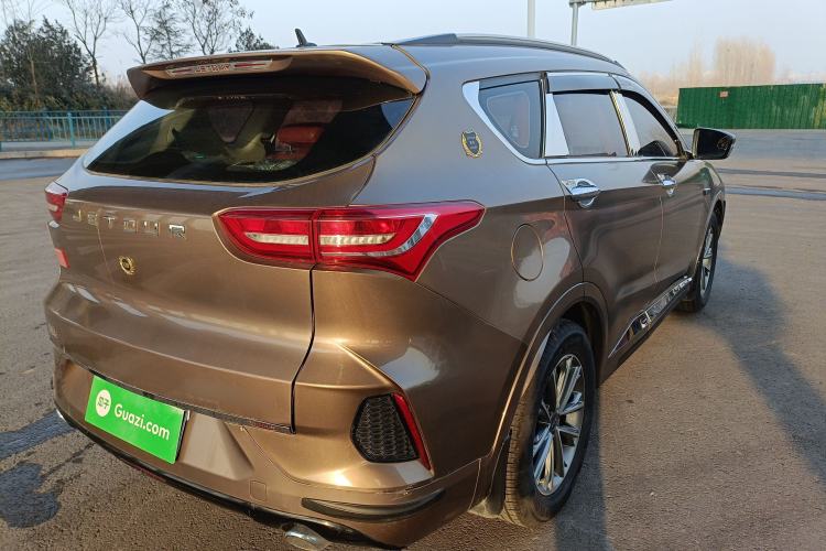 Used JETOUR X70 2020 1.5T DCT Comfort Edition 7-Seater Rear Right 45 Deg