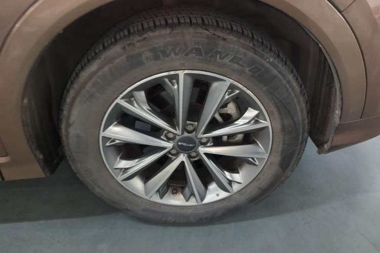 Used JETOUR X70 2020 1.5T DCT YueXing Edition 7-Seater Right Rear Wheel Hub