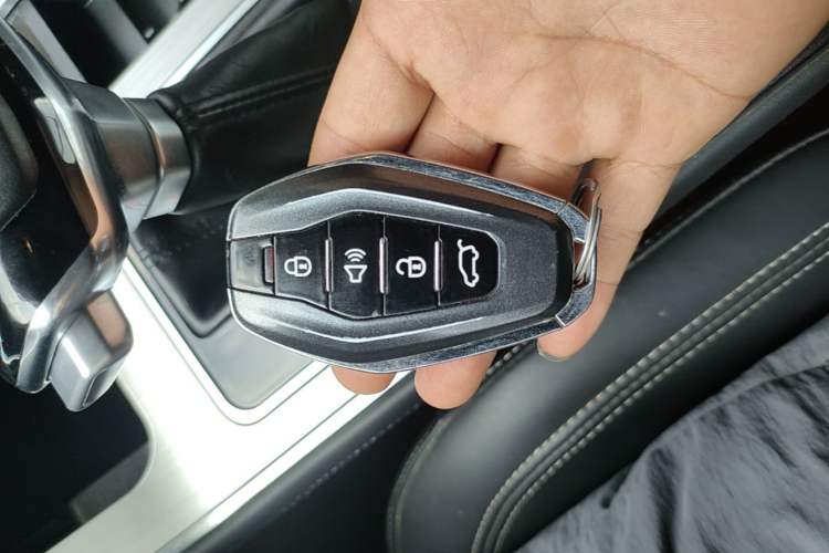 Used JETOUR X70 2020 1.5T DCT YueXing Edition 7-Seater Vehicle Key