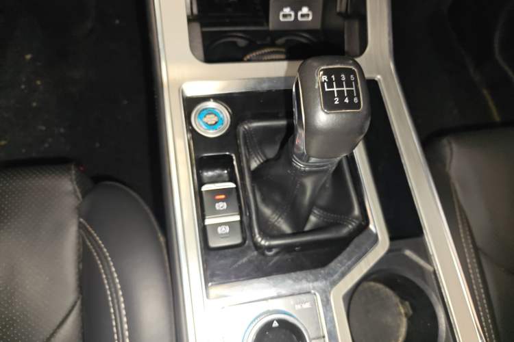 Used JETOUR X70 2020 1.5T Manual EnjoyDrive Edition 6 Seats Gear Lever