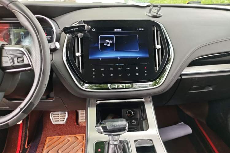 Used JETOUR X70 2020 1.5T DCT YueXing Edition 5 Seats Audio And AC Panel