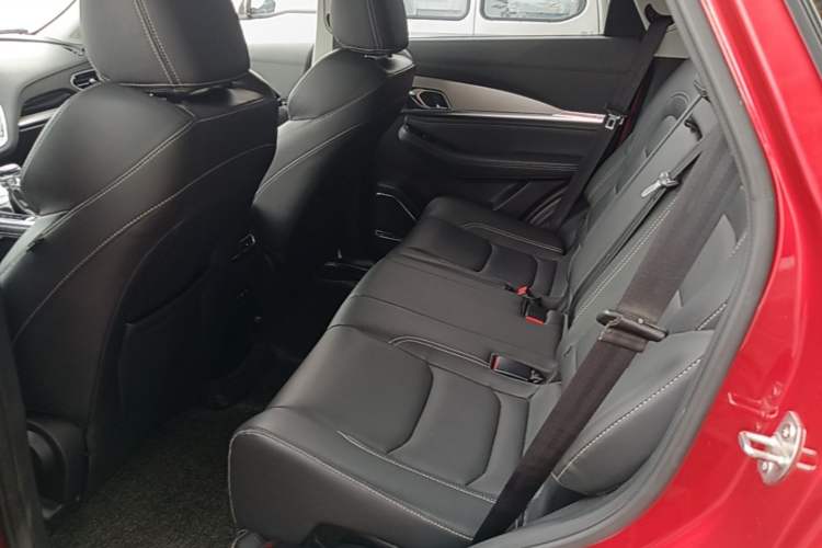 Used JETOUR X70 2020 1.5T DCT YueXing Edition 5 Seats Left Rear Seat